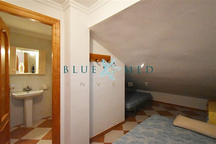 Image No.7-11 Bed Villa for sale