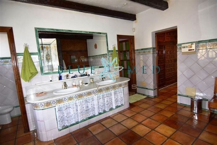 Image No.33-6 Bed Villa for sale