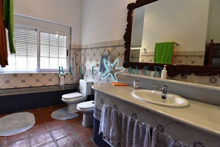 Image No.38-6 Bed Villa for sale