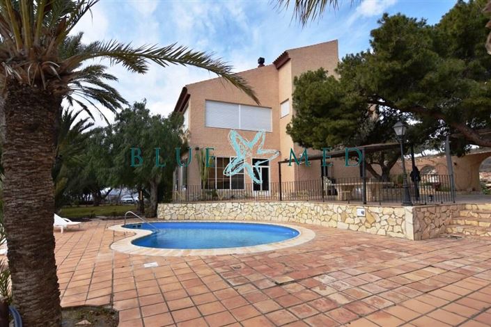 Image No.4-6 Bed Villa for sale