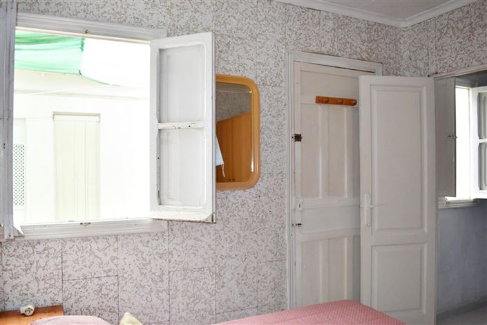 Image No.4-4 Bed Property for sale