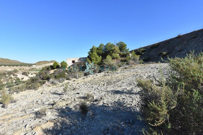 Image No.38-3 Bed Country House for sale