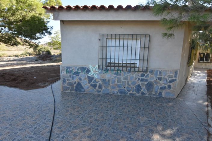 Image No.42-3 Bed Country House for sale