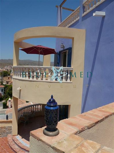 Image No.11-9 Bed Property for sale