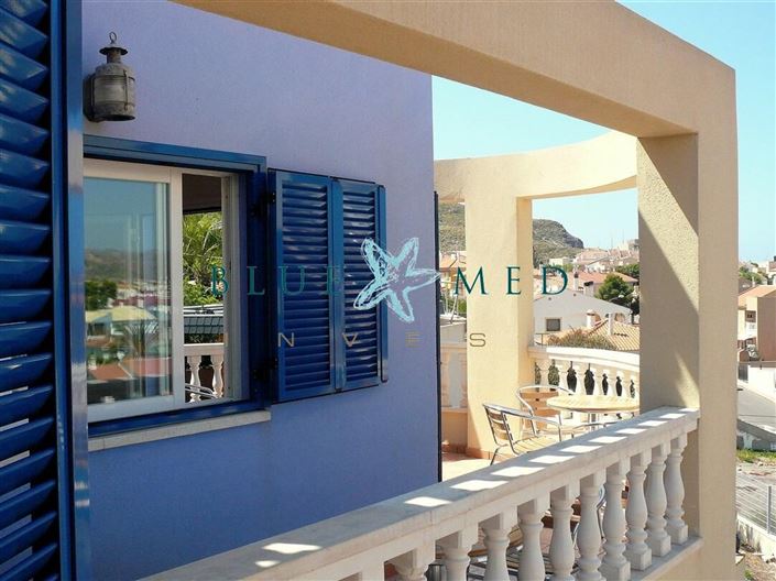 Image No.12-9 Bed Property for sale