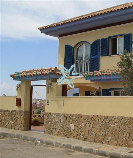 Image No.14-9 Bed Property for sale