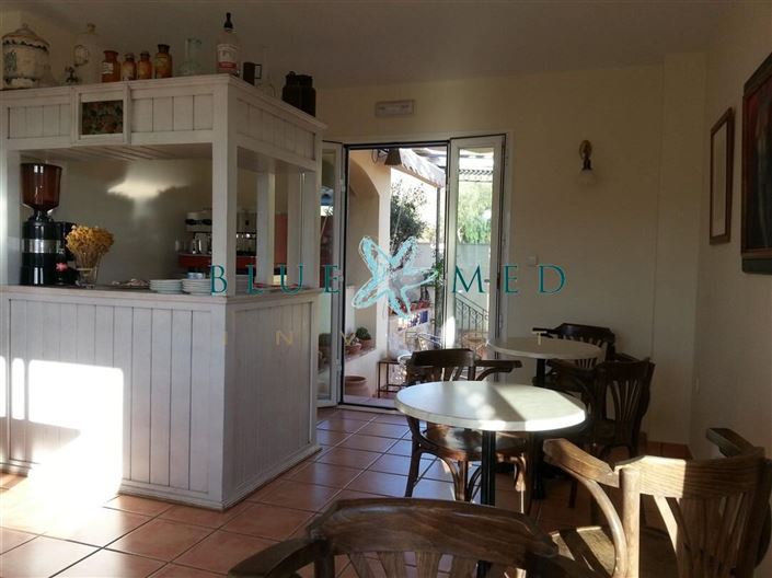 Image No.18-9 Bed Property for sale