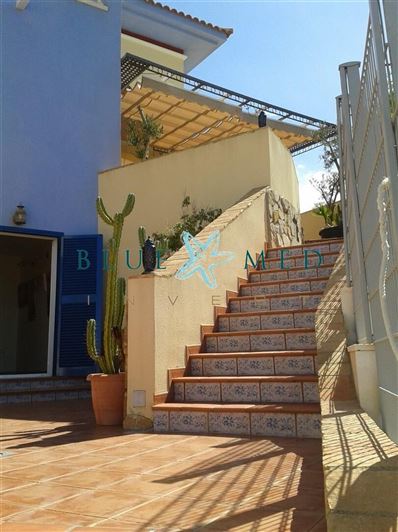 Image No.8-9 Bed Property for sale