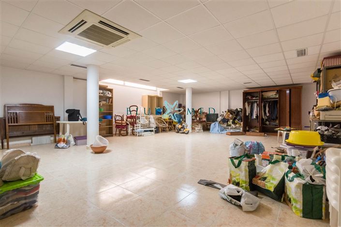 Image No.28-3 Bed Villa for sale