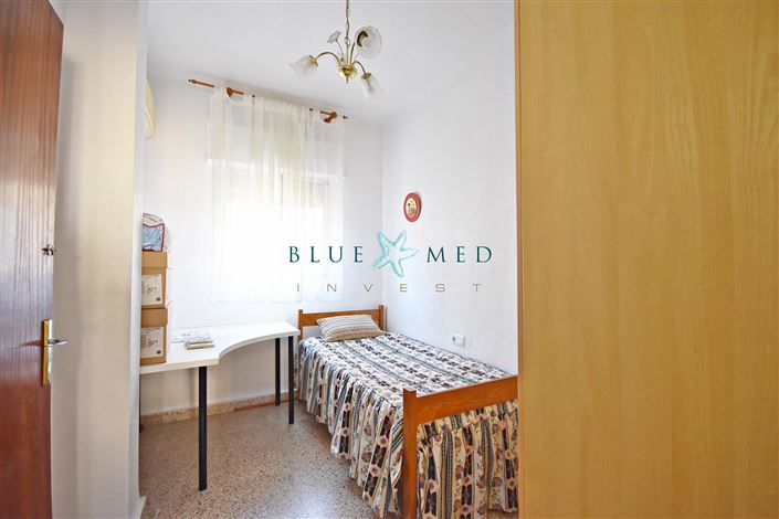 Image No.19-4 Bed Property for sale