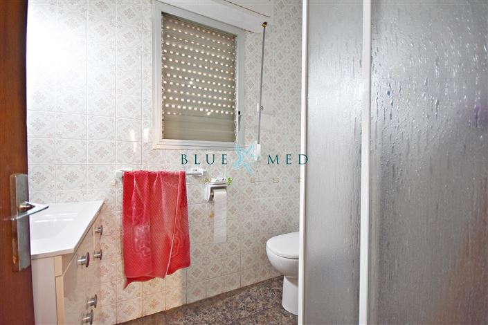 Image No.23-4 Bed Property for sale