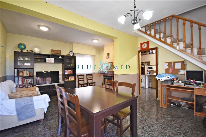 Image No.4-4 Bed Property for sale