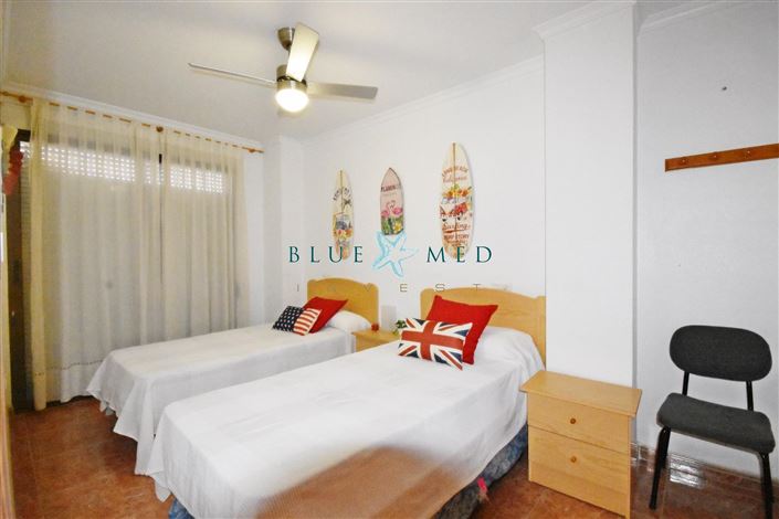 Image No.14-4 Bed Flat for sale