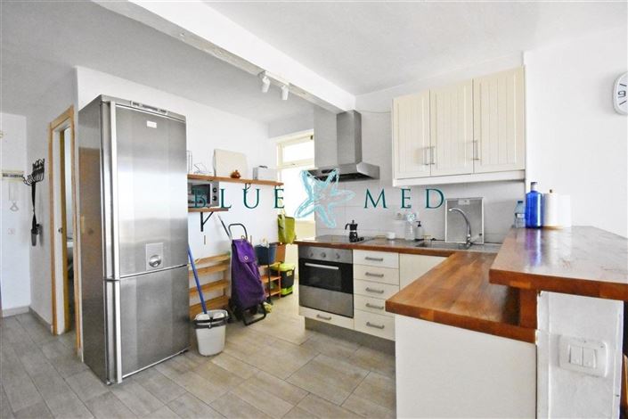 Image No.11-3 Bed Flat for sale