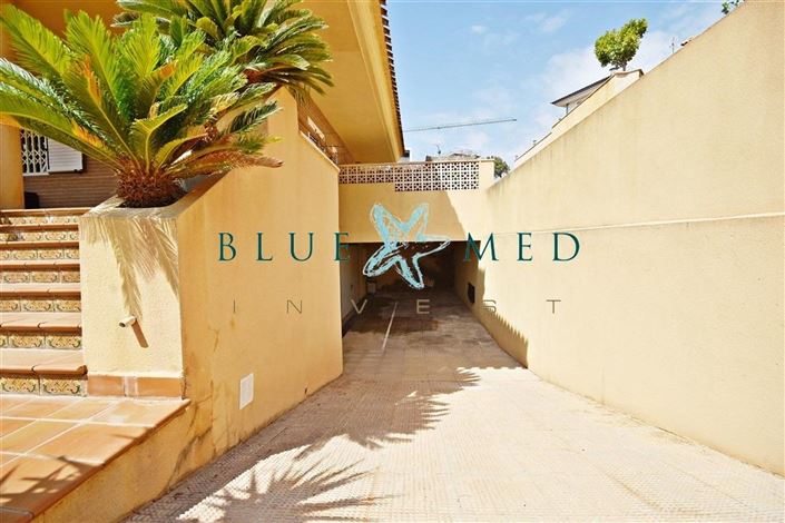 Image No.37-5 Bed Villa for sale