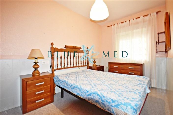 Image No.10-5 Bed Property for sale