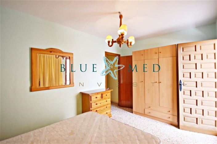 Image No.20-5 Bed Property for sale