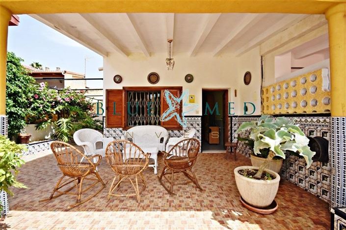 Image No.4-5 Bed Property for sale