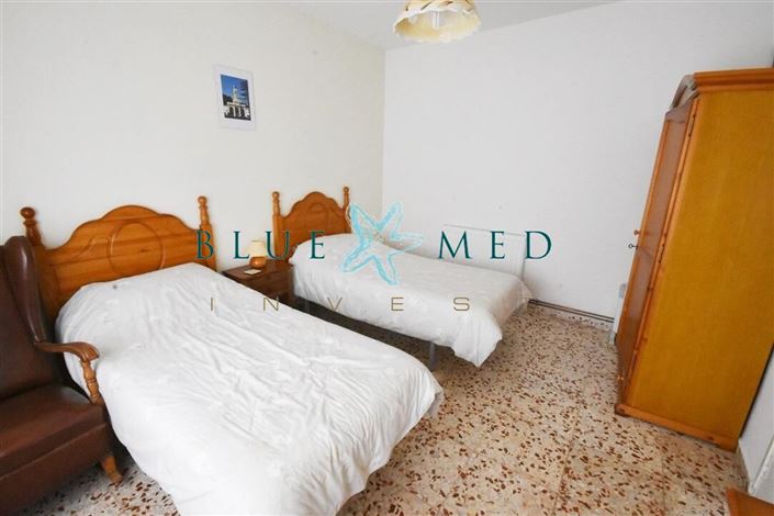 Image No.18-3 Bed House for sale