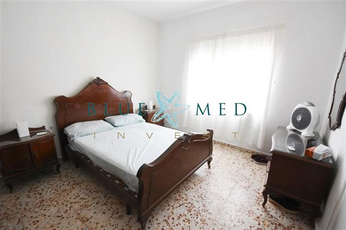 Image No.20-3 Bed House for sale