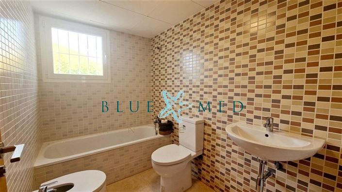 Image No.13-3 Bed Villa for sale