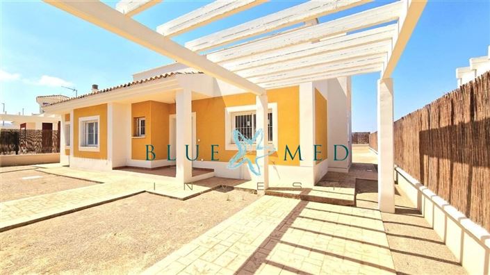 Image No.1-3 Bed Villa for sale