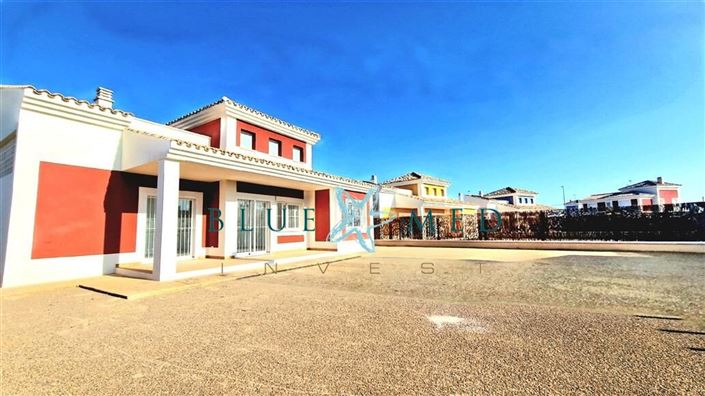 Image No.28-3 Bed Villa for sale