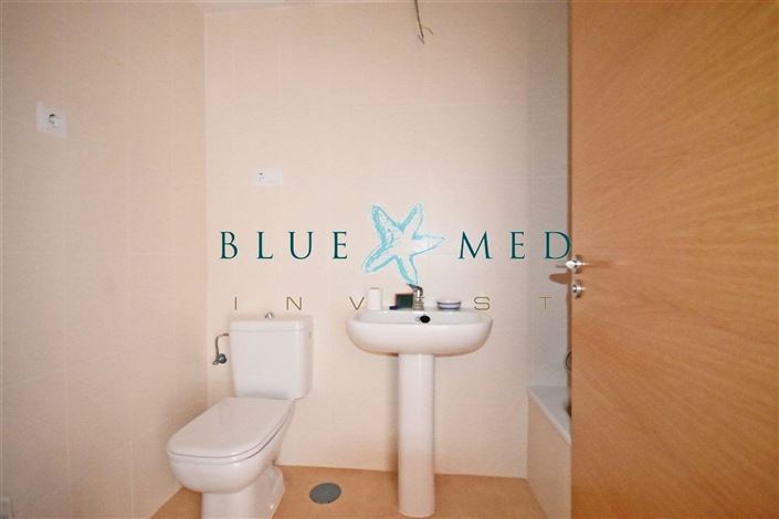 Image No.16-2 Bed Apartment for sale