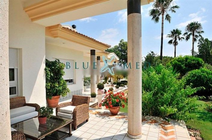 Image No.10-7 Bed Villa for sale