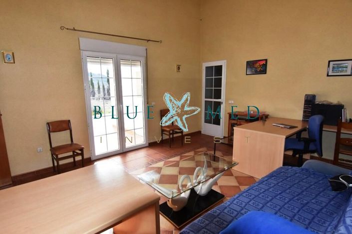 Image No.24-4 Bed Country House for sale