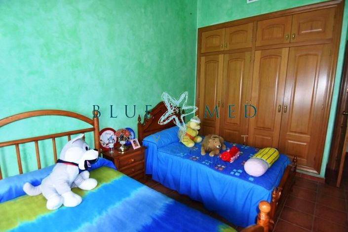 Image No.30-4 Bed Country House for sale