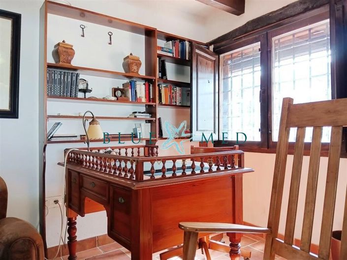 Image No.24-7 Bed Villa for sale