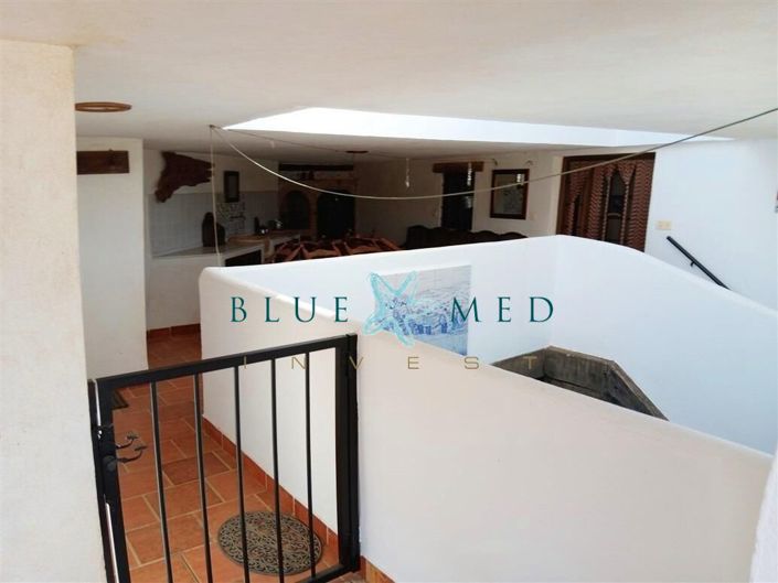 Image No.9-7 Bed Villa for sale