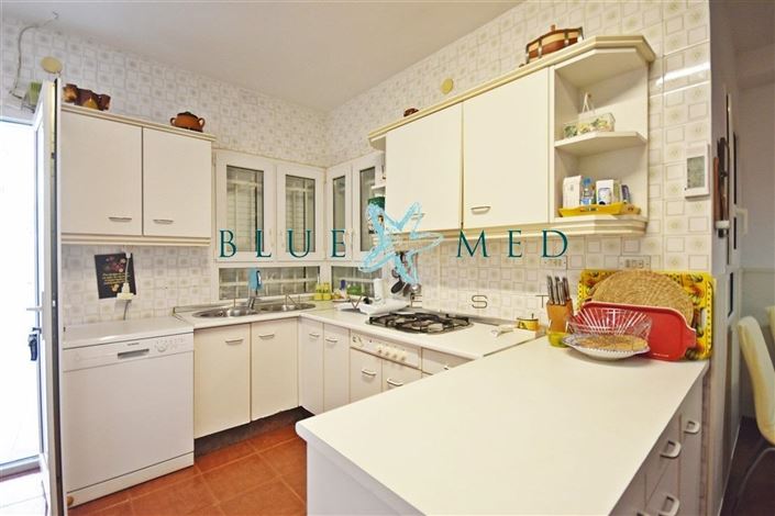 Image No.15-8 Bed Villa for sale