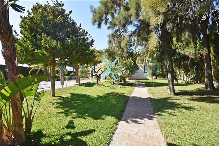 Image No.6-8 Bed Villa for sale