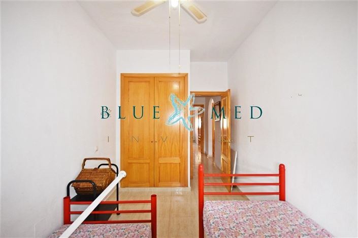 Image No.19-3 Bed Flat for sale