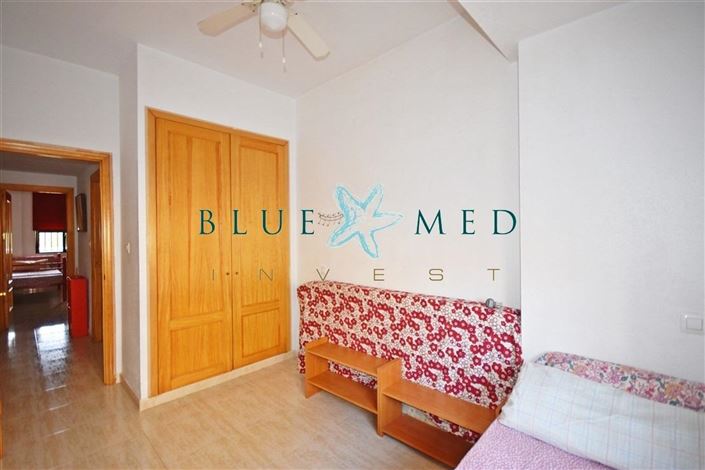 Image No.21-3 Bed Flat for sale