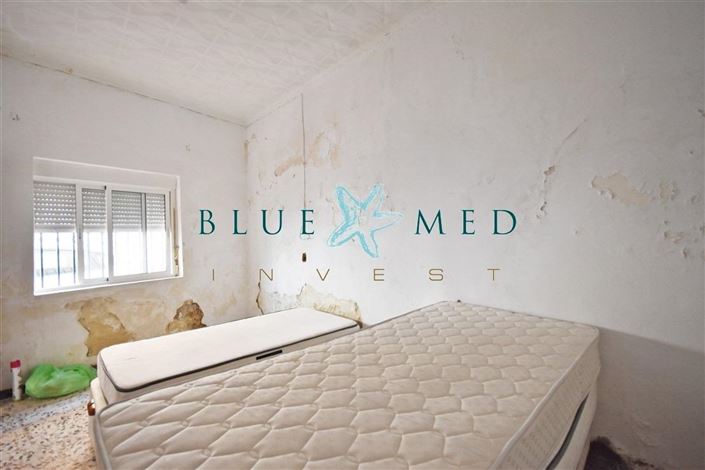 Image No.11-2 Bed House for sale