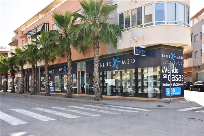 Image No.20-2 Bed House for sale