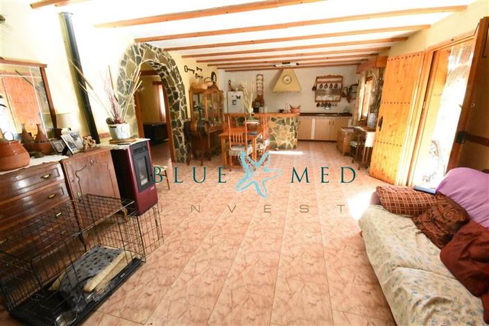 Image No.17-2 Bed Country House for sale