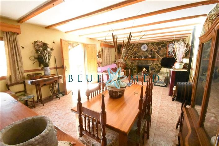 Image No.21-2 Bed Country House for sale