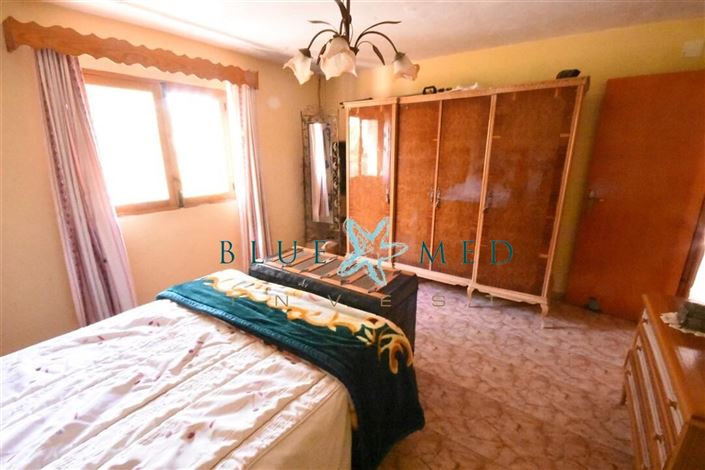 Image No.25-2 Bed Country House for sale