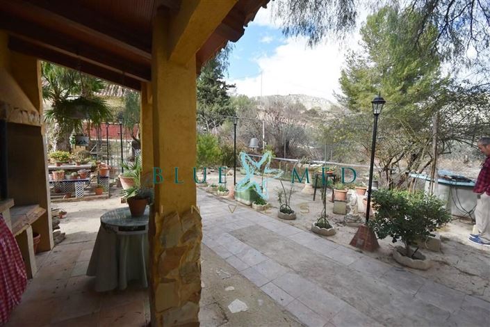 Image No.40-2 Bed Country House for sale