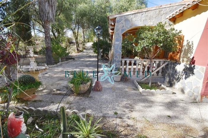 Image No.5-2 Bed Country House for sale