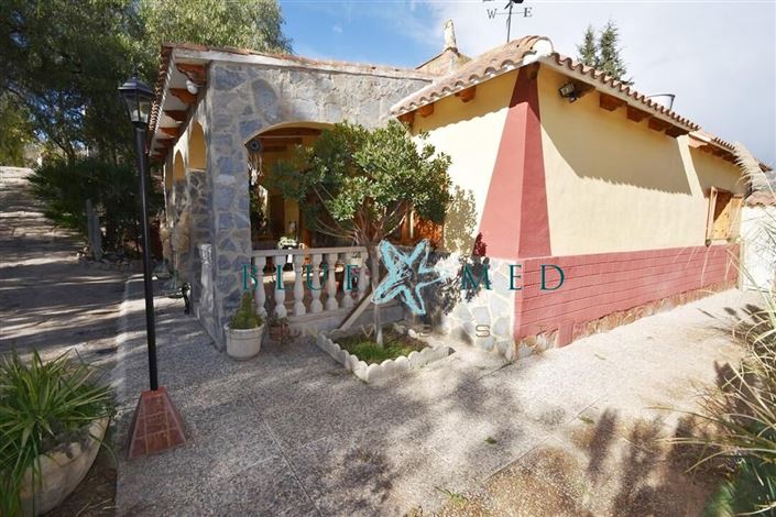 Image No.6-2 Bed Country House for sale