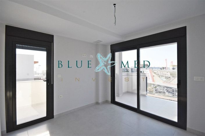 Image No.20-3 Bed Villa for sale