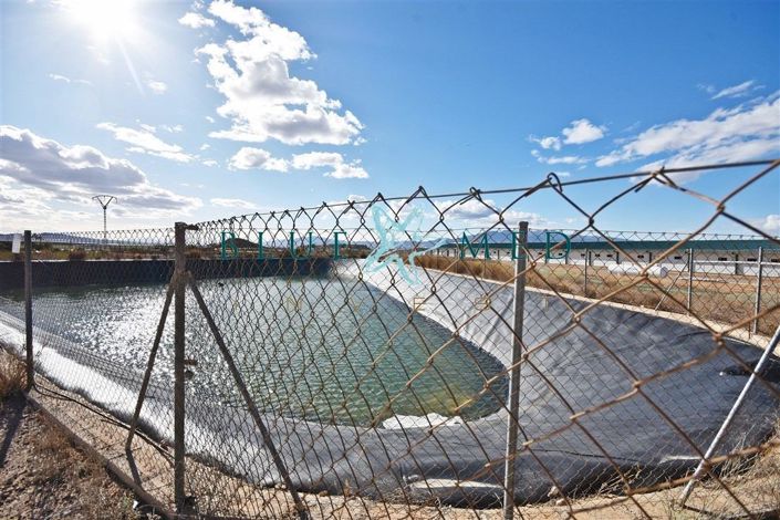 Image No.21-2 Bed Country House for sale