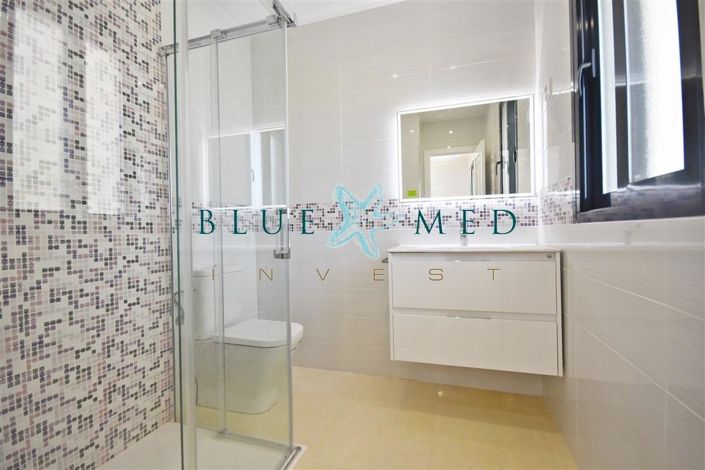 Image No.23-4 Bed Villa for sale