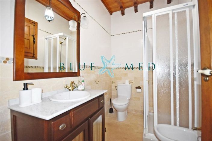 Image No.16-5 Bed Villa for sale