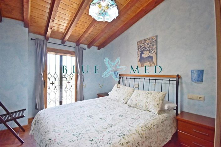 Image No.25-5 Bed Villa for sale